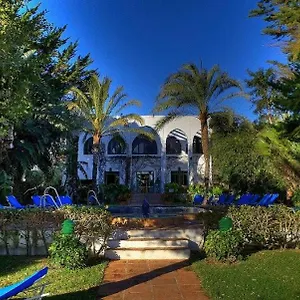 Hurricane Hotel